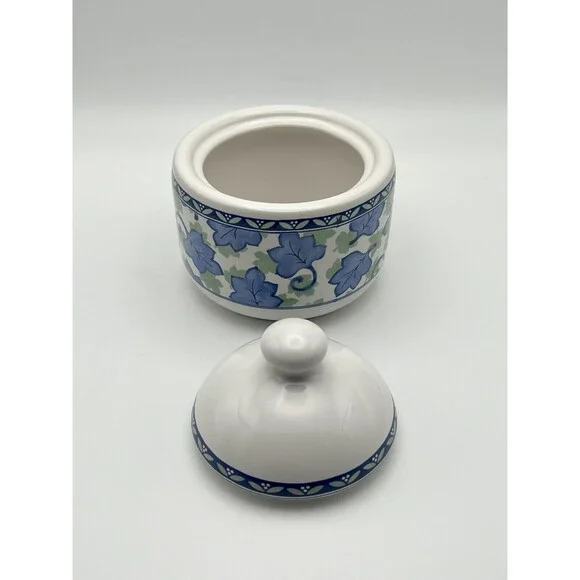 Pfaltzgraff Blue Isle 14 oz Creamer 10 oz Sugar Bowl Lid Set 1997 NEW IN BOX - Picture 3 of 12